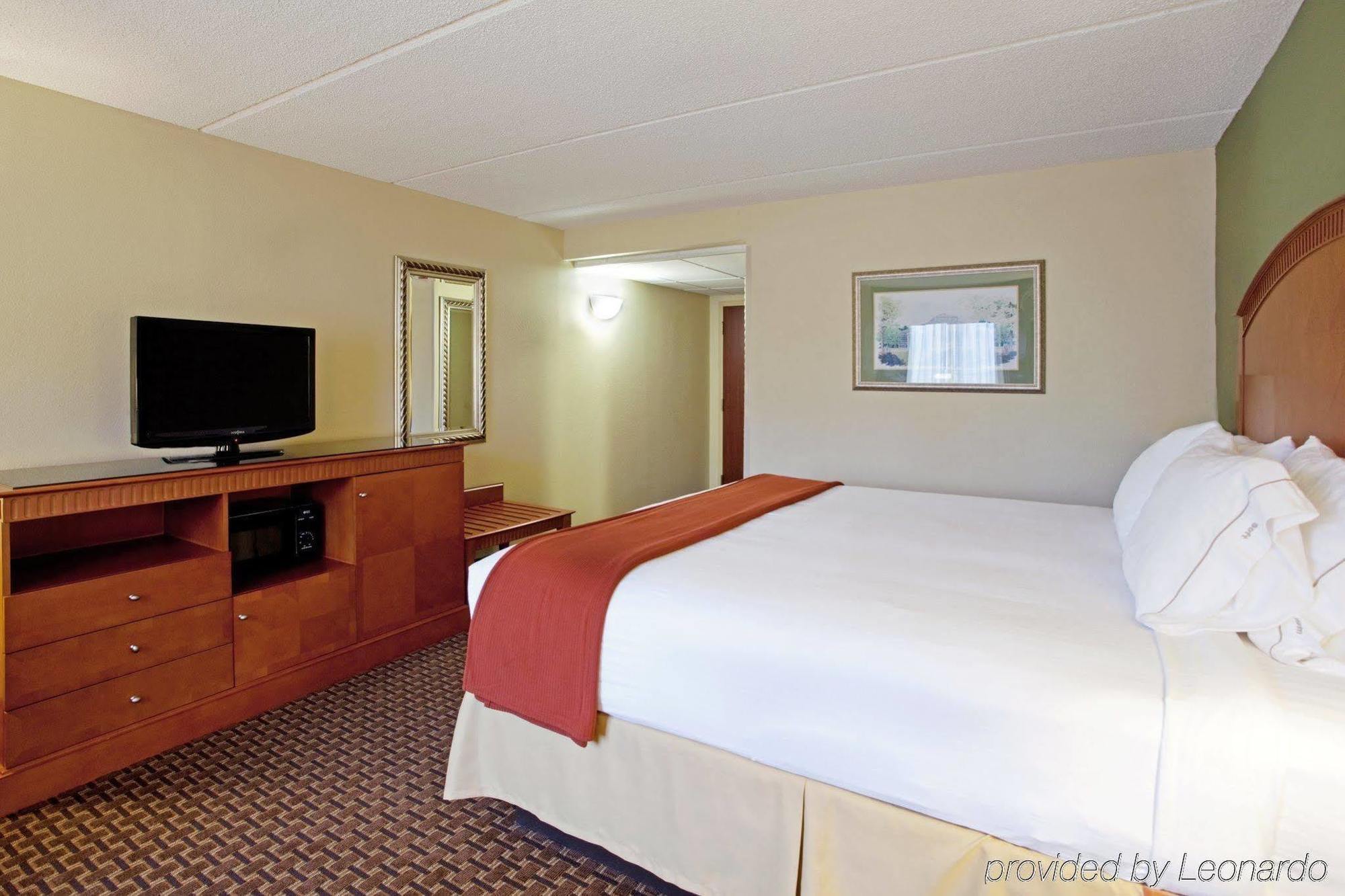 Holiday Inn Express & Suites Charlotte Arpt-Belmont By Ihg Cameră foto